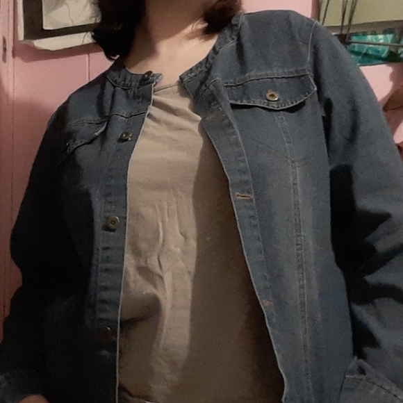 Measeor Denim Jacket in XXL - Picture 2 of 3